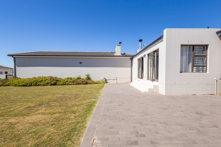 4 Bedroom Property for Sale in Country Club Western Cape